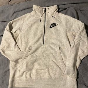 Women’s Nike quarter zip sweatshirt